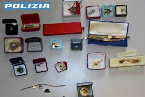 Gioielli sequestrati