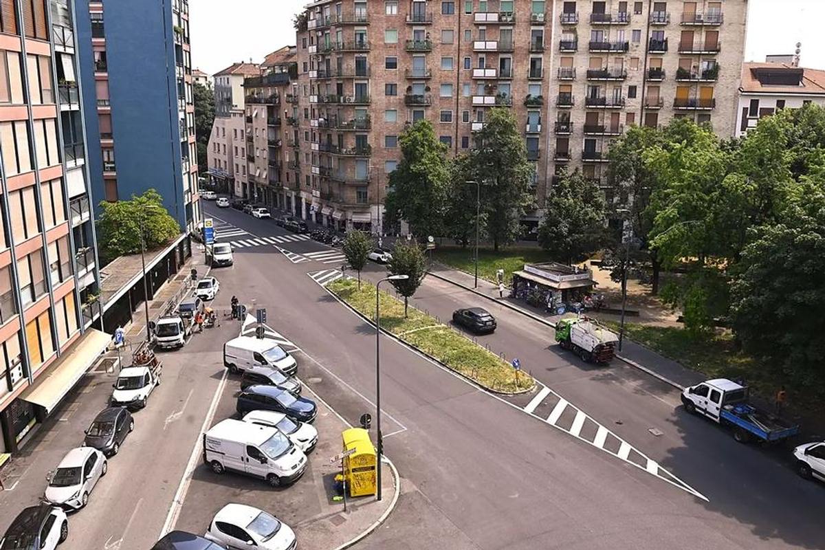 Piazza Imperatore Tito